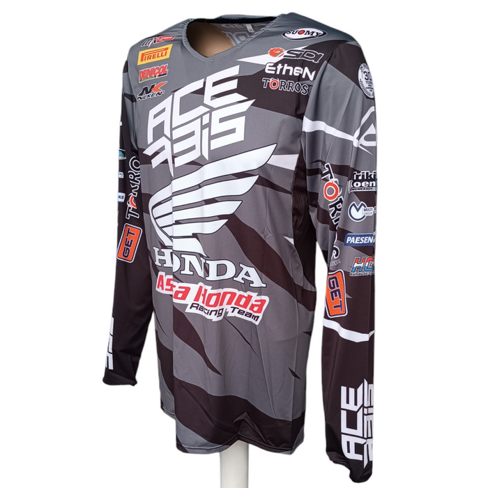 Das neue originale Shirt, kommt aus Überproduktion von Delvintor Alfarizi Hondax