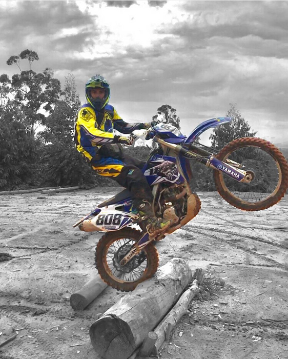 Lucioli 21" Traktionkontrolle System ersetzt den üblichen Luftreifen für Enduro